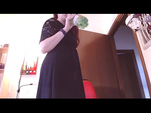 ❤️ Pakļāvīga verdzene, kurai patīk netīras un sulīgas biksītes, ir spiesta masturbēt pēc šī video noskatīšanās! ☑ Super porno pie mums ❌❤