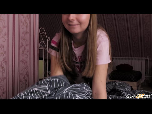 ❤️ Blondīne dziļi sūc savu BFF un saņem spermu mutē ☑ Super porno pie mums ❌❤
